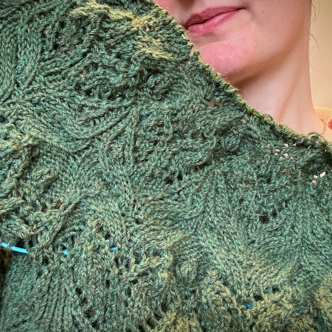 Unfinished lace pattern sweater